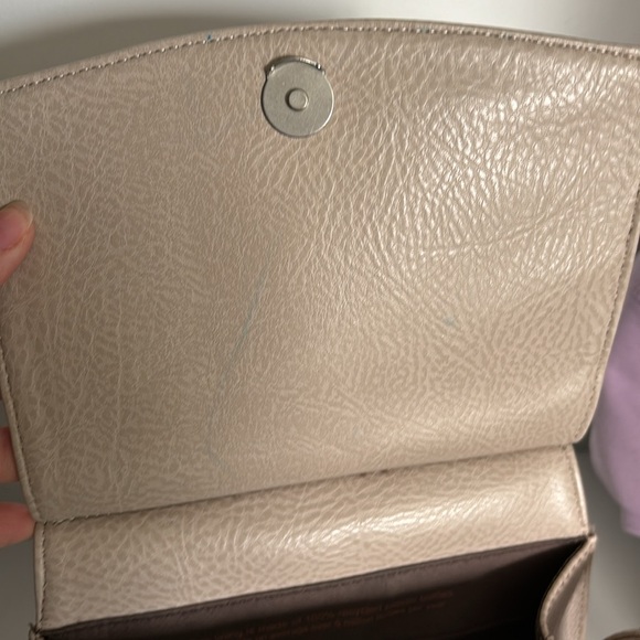 Matt & Nat Shoulder Bag - Picture 3 of 5